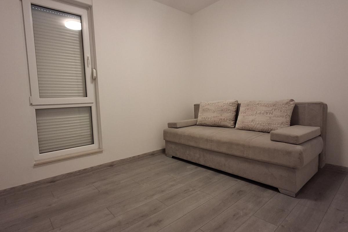 001-2031-232-Split-Mejasi-Commercial-space-in-a-great-location-for-rent