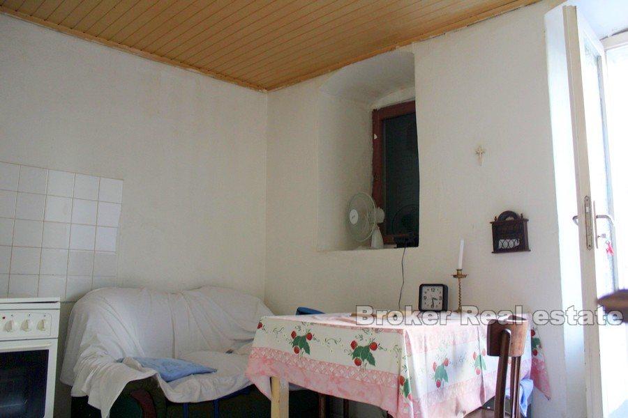 Kaštela - Kamenný dom na rekonštrukciu