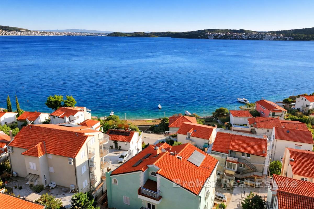 Byggetomt med panoramautsikt over havet