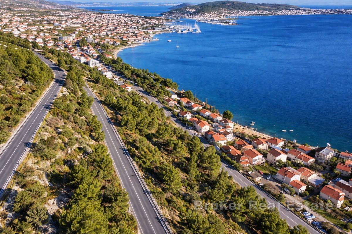 Byggetomt med panoramautsikt over havet
