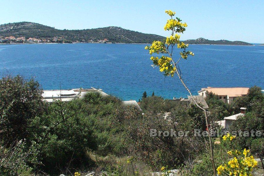 Rogoznica - Stavební pozemek s výhledem na moře