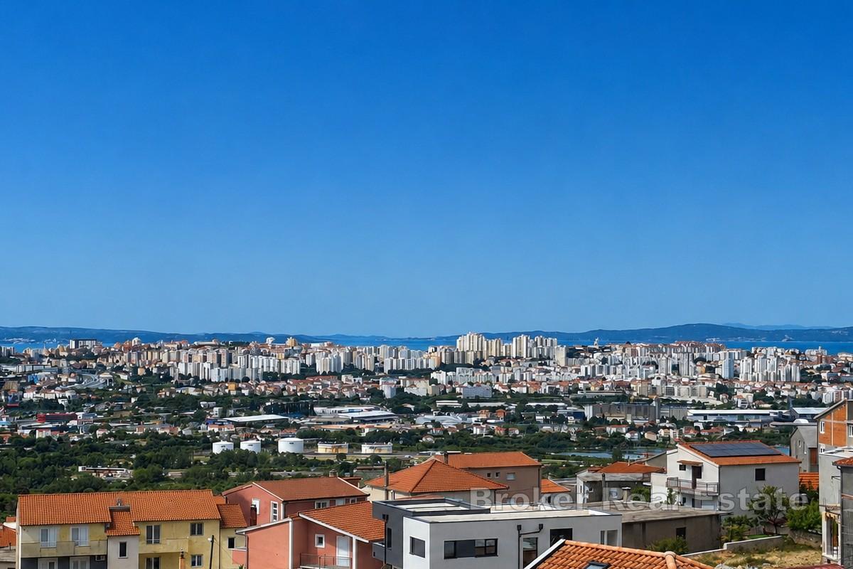 Maison méditerranéenne avec deux logements et vue imprenable sur la mer
