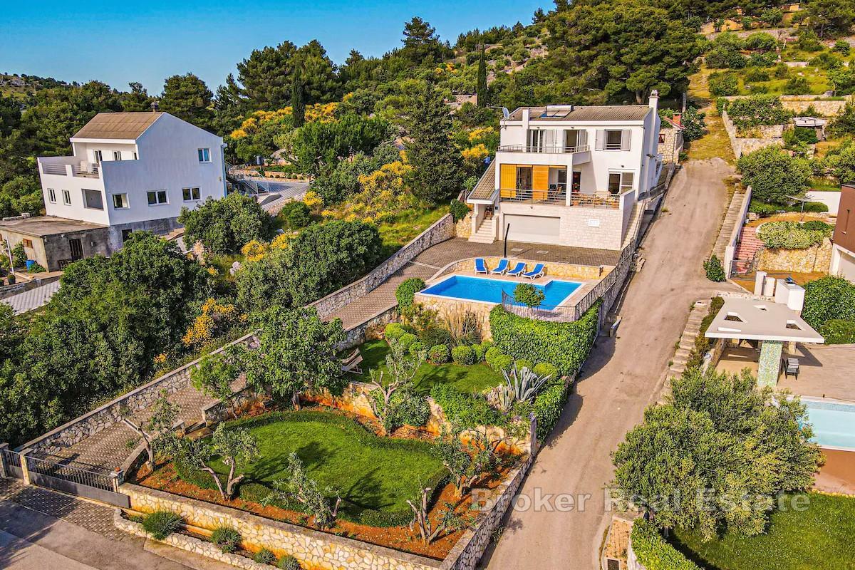 Villa di lusso con vista panoramica sul mare
