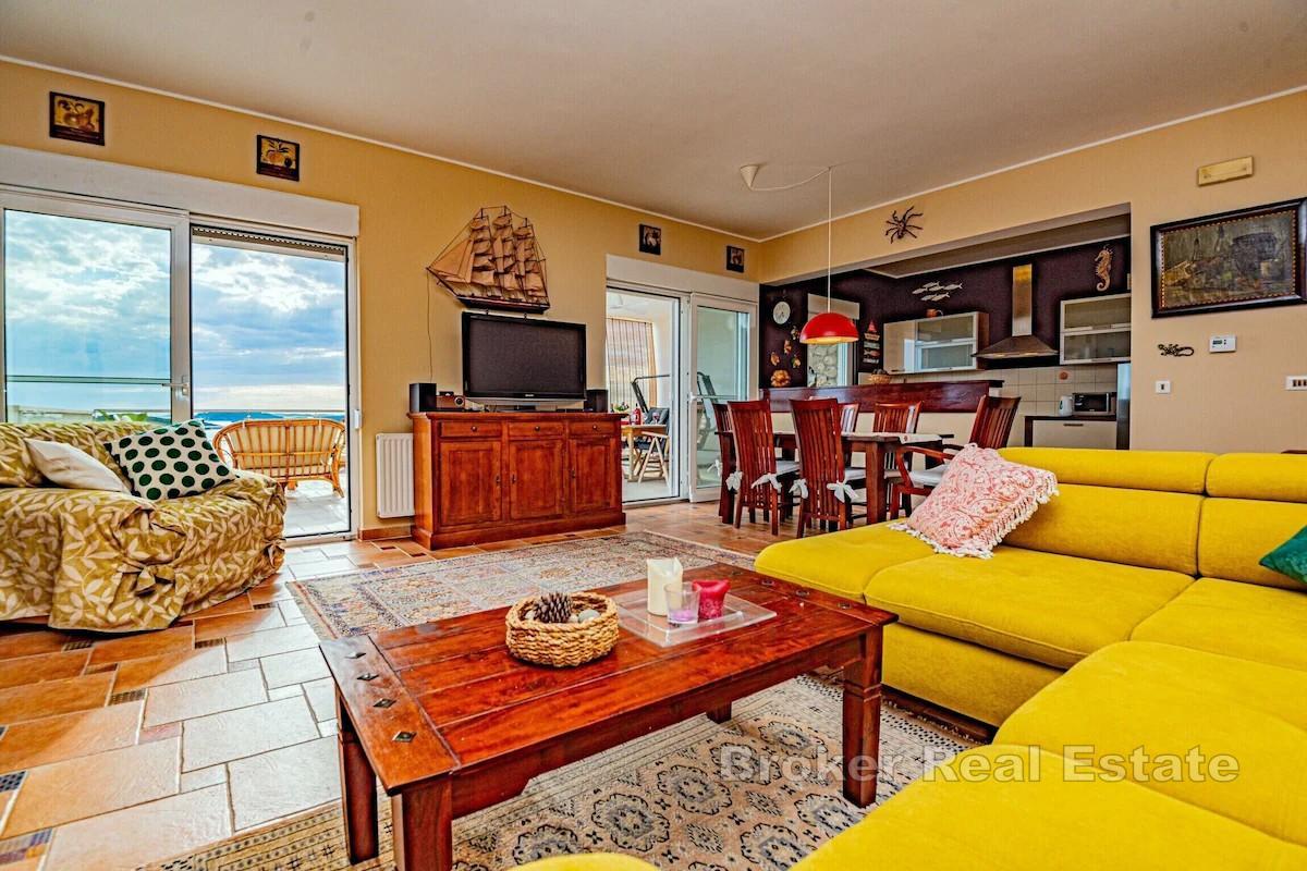 Villa di lusso con vista panoramica sul mare