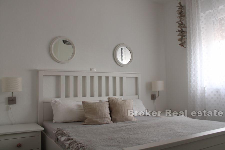 Ciovo - Leilighet med havutsikt