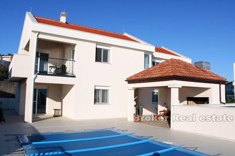 Solta - Casa con vista mare