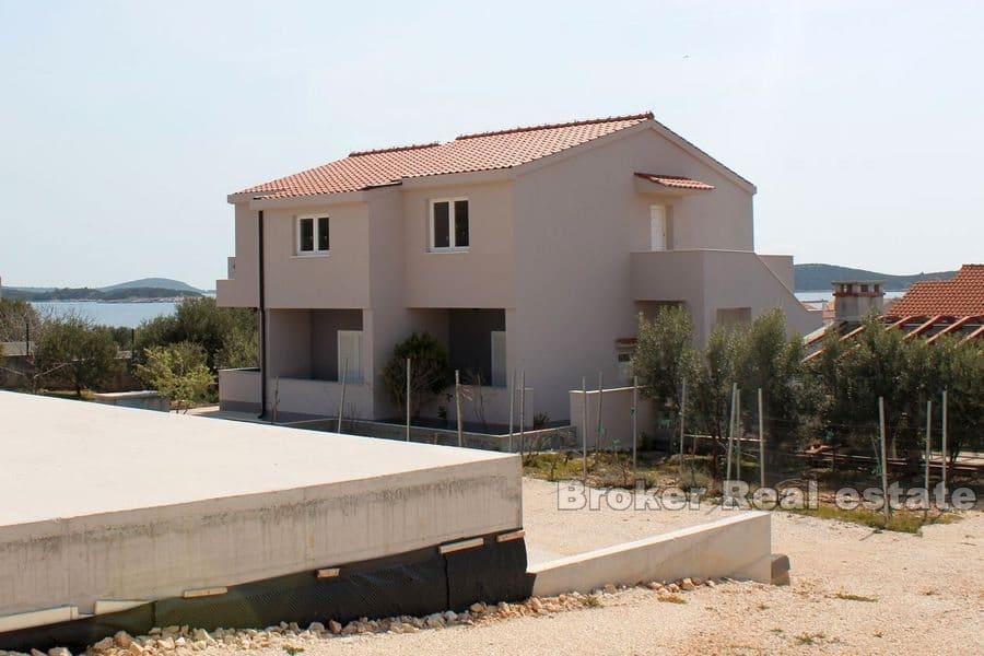 Rogoznica - Beautiful apartment house with swimming pool