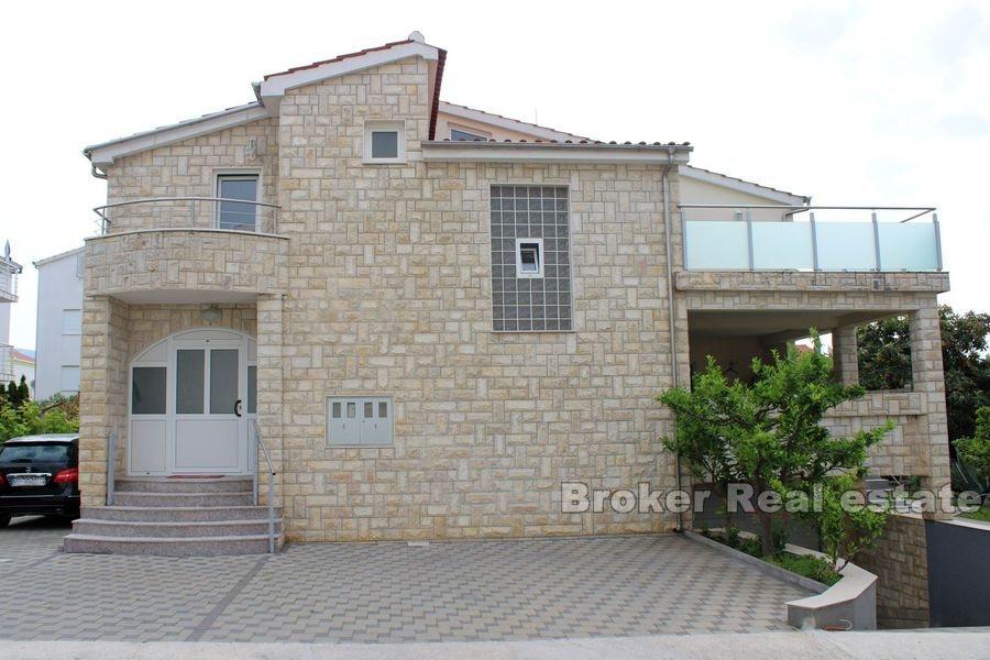 Kastela - Predivna obiteljska kuća