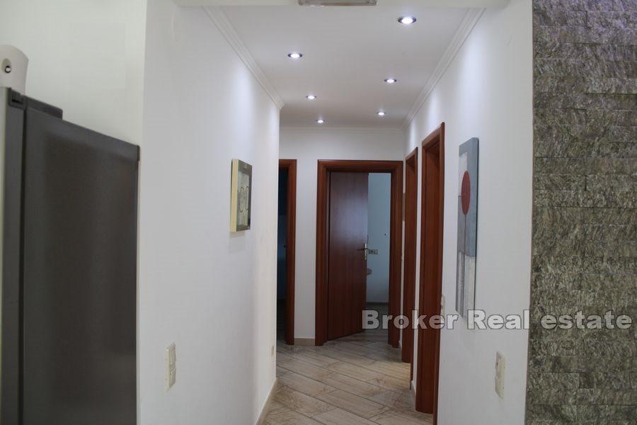 Marina - Apartmanska kuća s pogledom na more