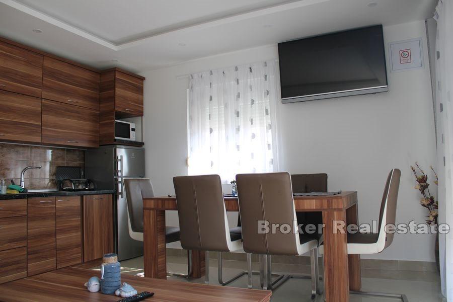 Marina - Apartmanska kuća s pogledom na more