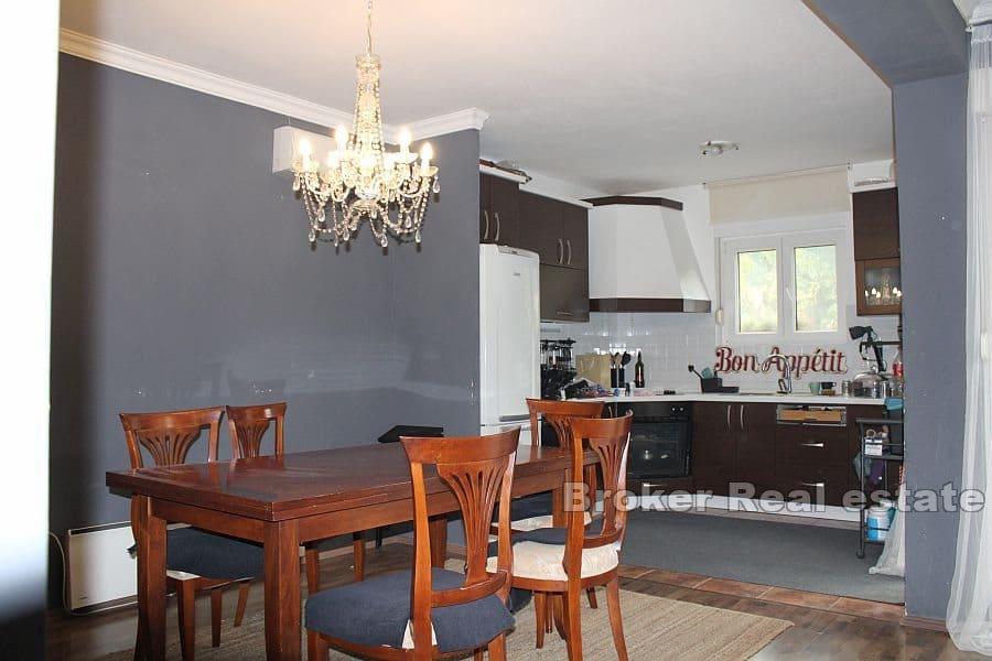 Split - Familiehus i tre etasjer