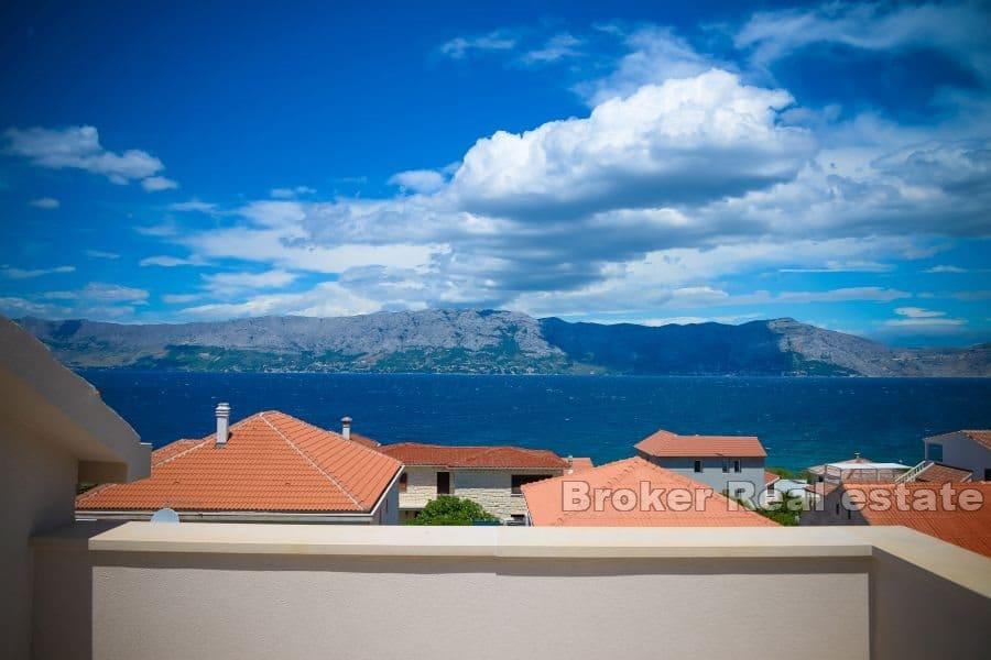 Wyspa Brač - Przestronny dom z apartamentami