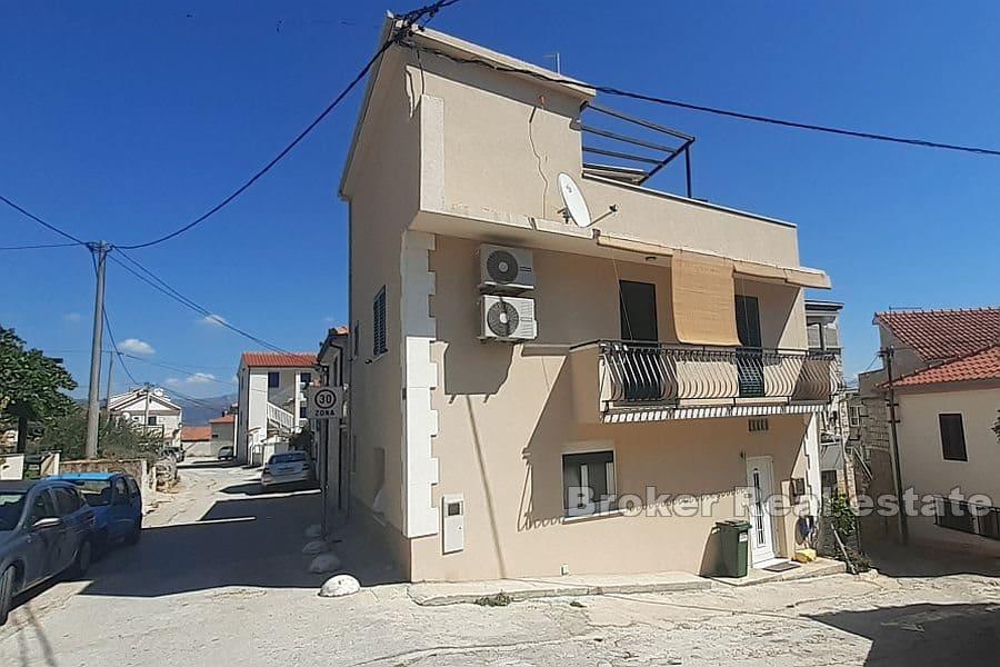 Island of Ciovo - Renovated house in the center of town