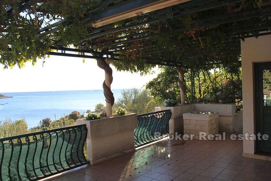 Rogoznica - Dům na pobřeží