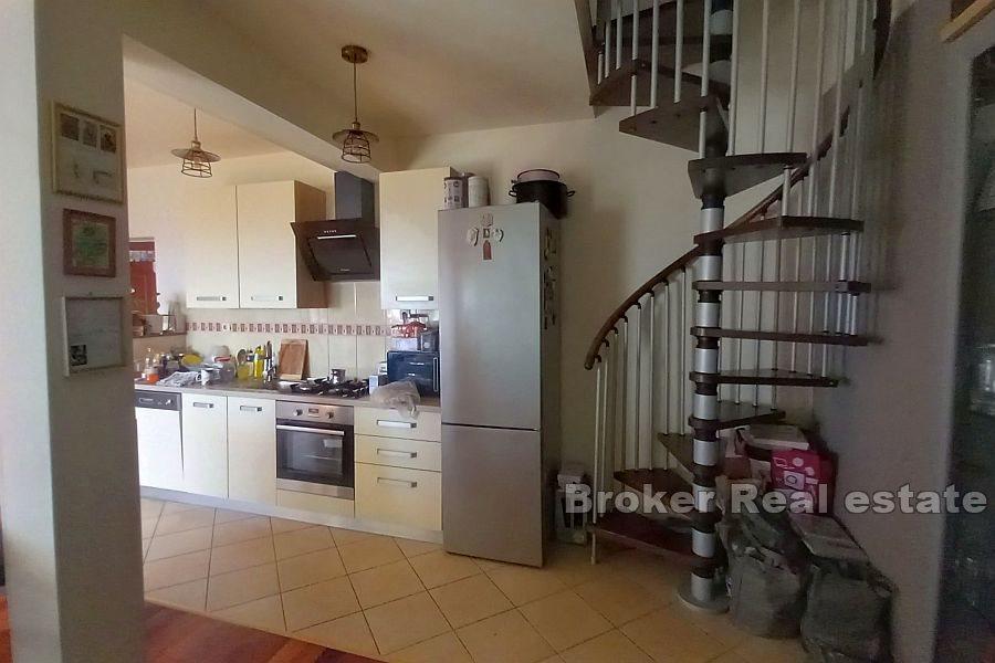 Kaštela - Moderní apartmán s výhledem na moře