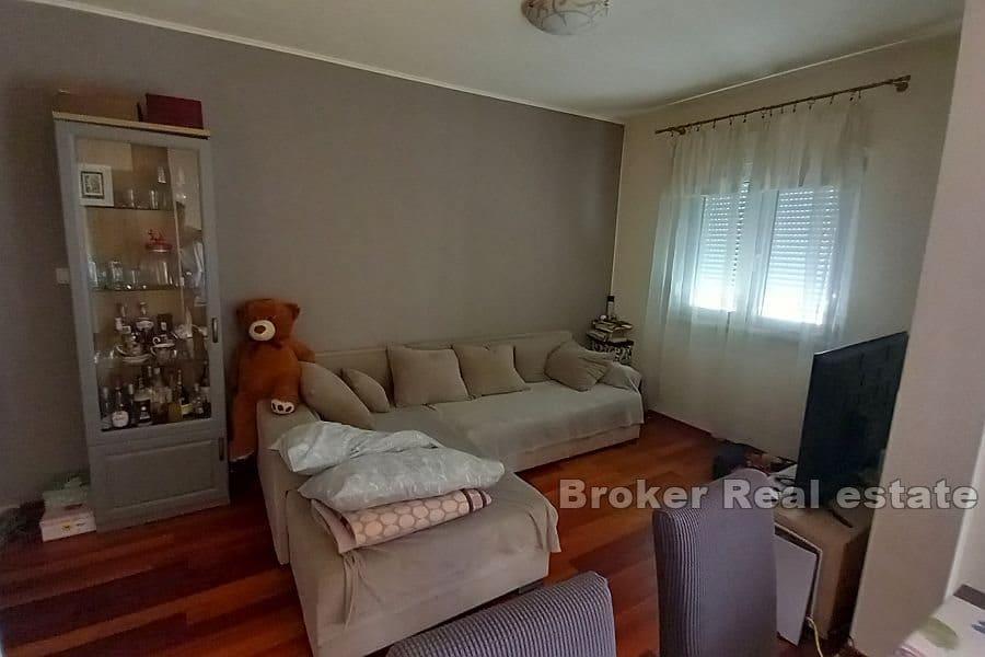 Kastela - Moderne Wohnung mit Meerblick