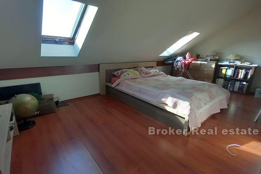 Kastela - Moderne Wohnung mit Meerblick