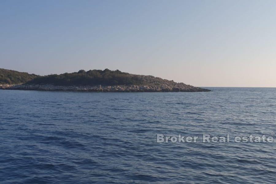 Marina - Beautiful island