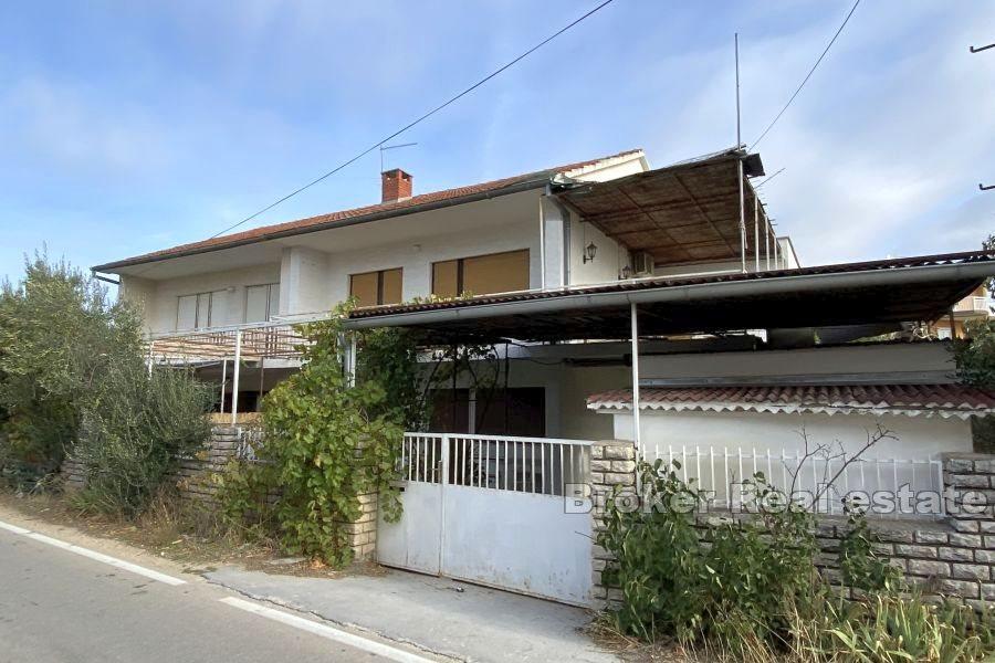 Vodice - Kuća za adaptaciju