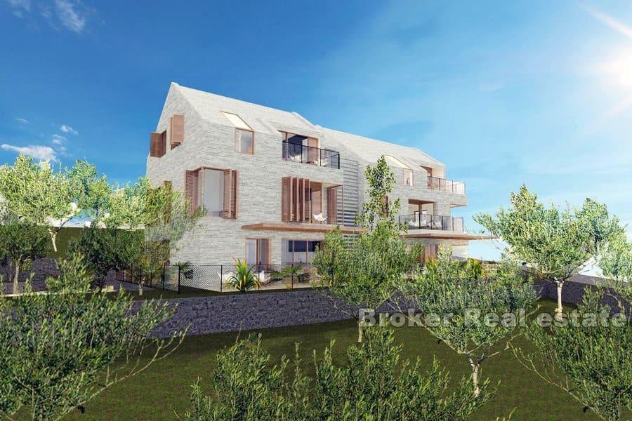 Ön Brač - Byggnadsmark med ett projekt nära havet