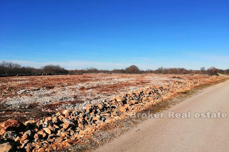 Sibenik - Land in the hinterland