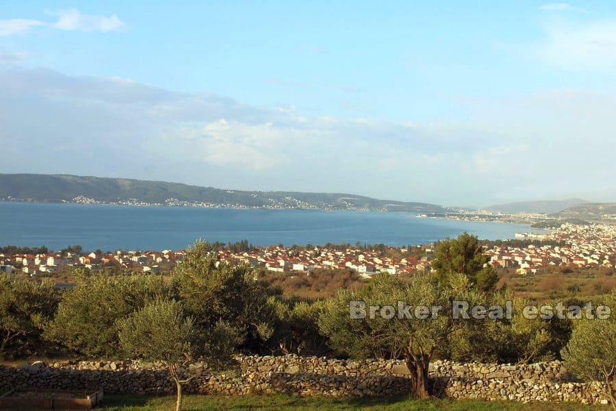 Kastela - Byggeland med vakker panoramautsikt