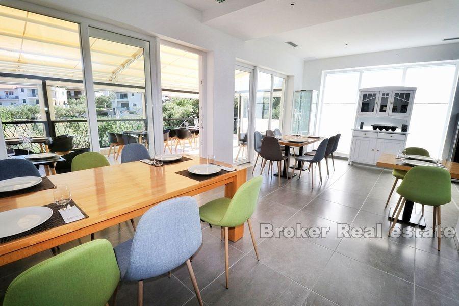 Ostrov Čiovo - Vila s restaurací