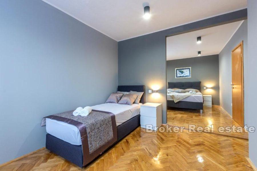 Kaštela - House in a great location with a sea view