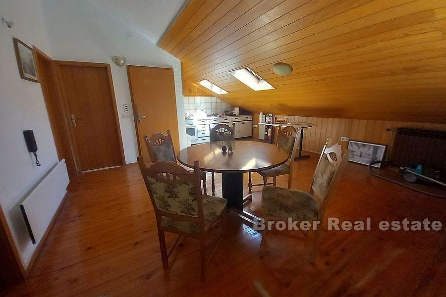 Split - Bol, Maison double familiale