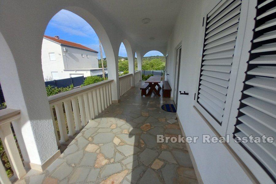 Près de Trogir - Maison dans un endroit calme