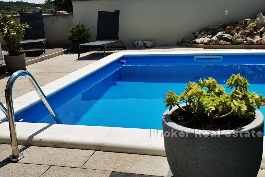 Murter - Semi-detached modern house with swimming pool