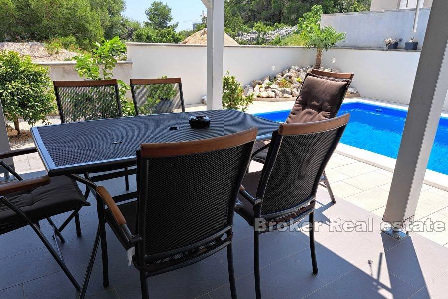 Murter - Semi-detached modern house with swimming pool