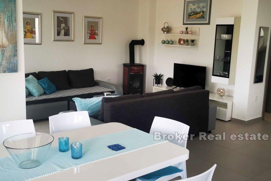 Murter - Semi-detached modern house with swimming pool