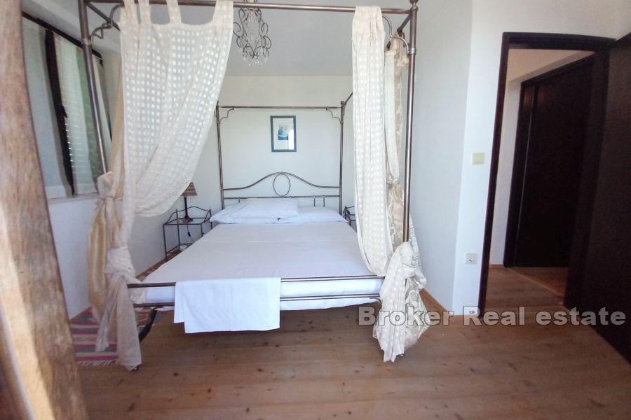 Ostrov Šolta - Okouzlující kamenný dům s výhledem na moře