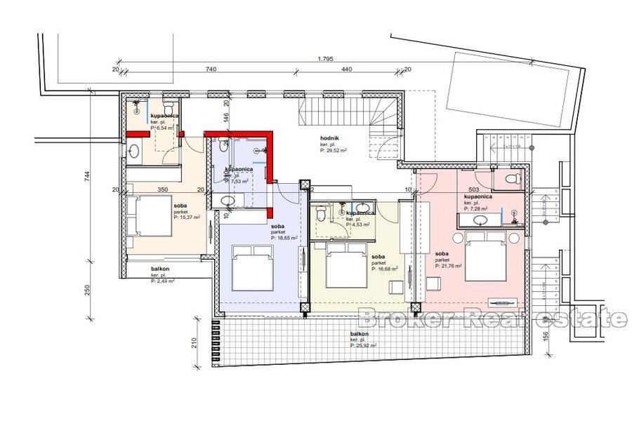 Rogoznica - Přistát v první řadě od moře