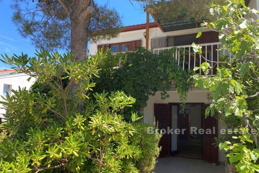 Near Šibenik - Semi-detached house with swimming pool