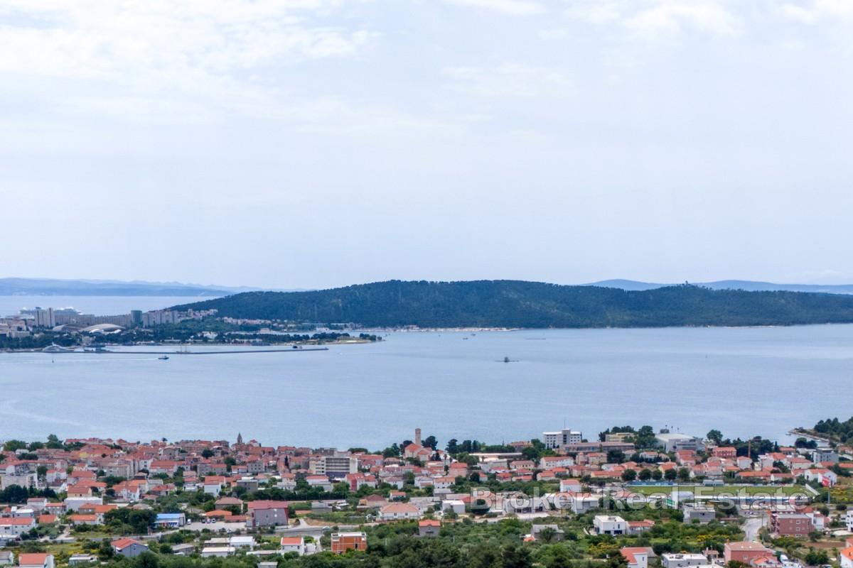 Kastela - Terreno edificabile in ottima posizione