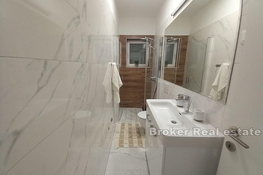 Kaštela - Bel appartement avec vue sur la mer