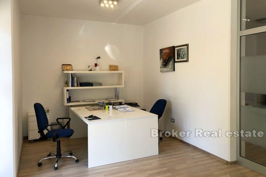 Split - Spinut, business space