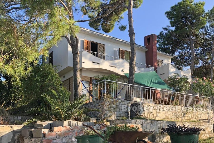 Øya Solta - Hus første rad til sjøen