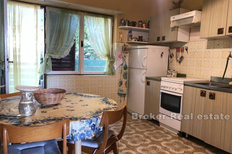 Øya Solta - Hus første rad til sjøen