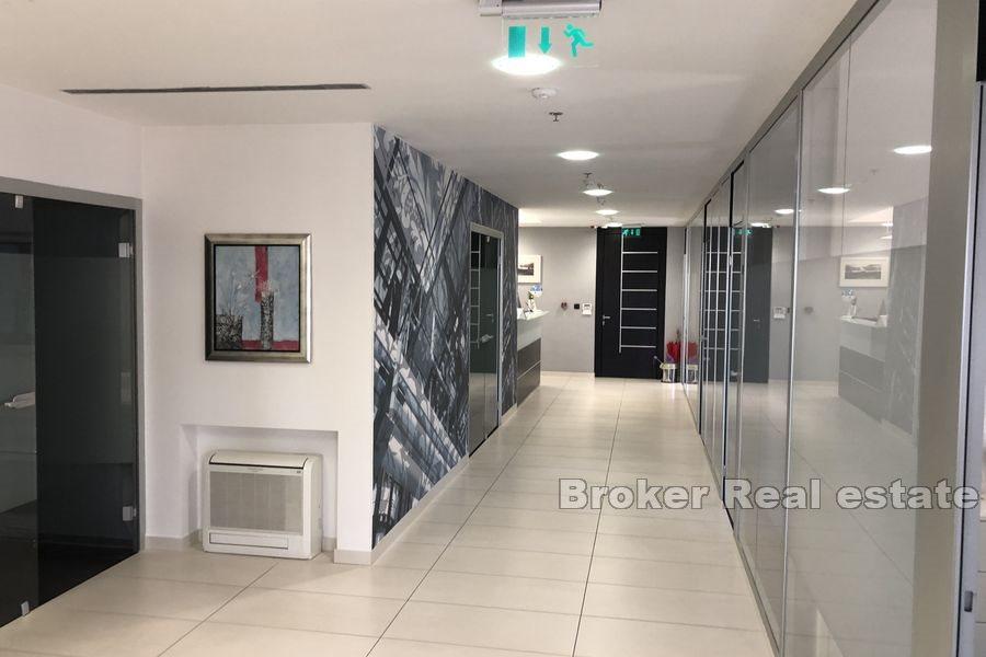 Split - Romslig kontorplass