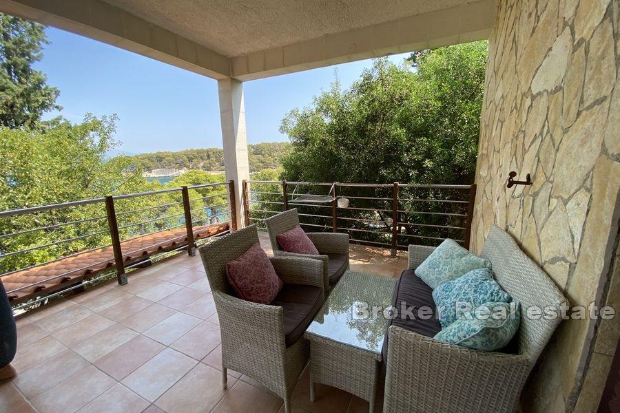 Øya Brac - Hus første rad til sjøen