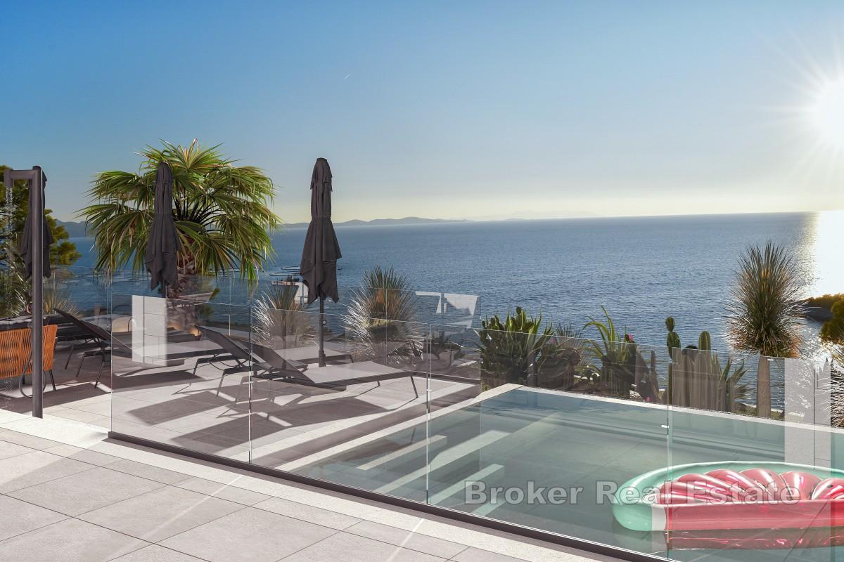 Otok Brač - Vila u izgradnji prvi red do mora