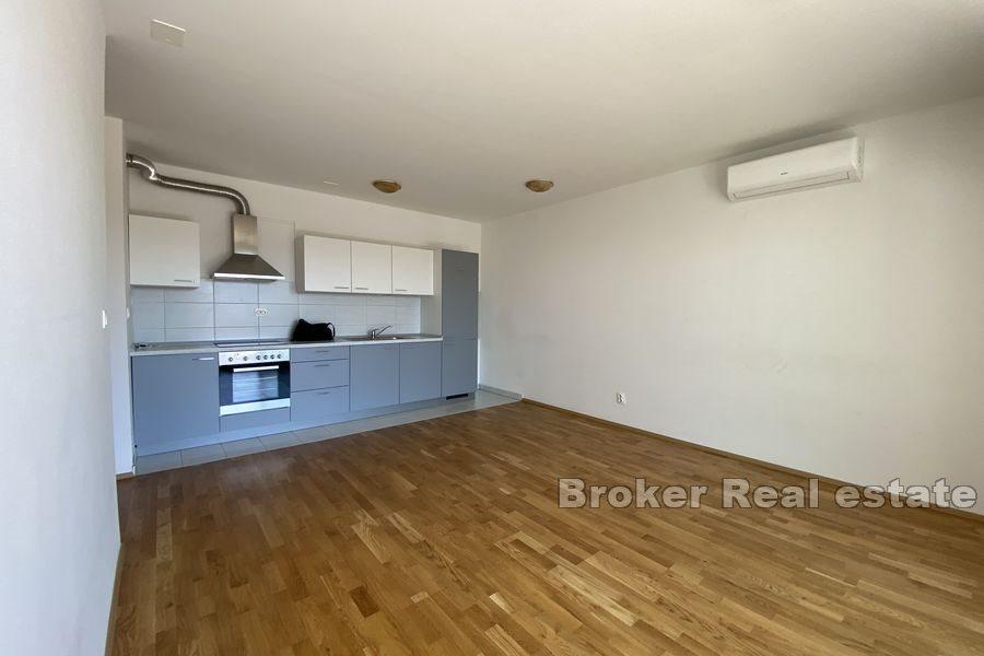 Split - Kila, appartement de deux chambres à louer plus longtemps