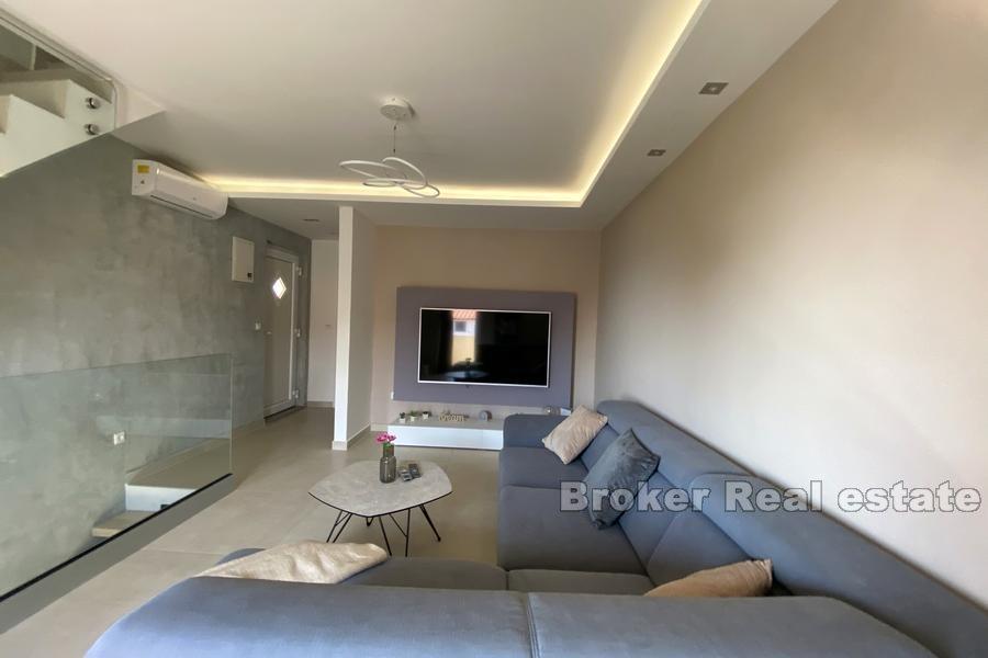 Île de Ciovo - Maison spacieuse avec piscine