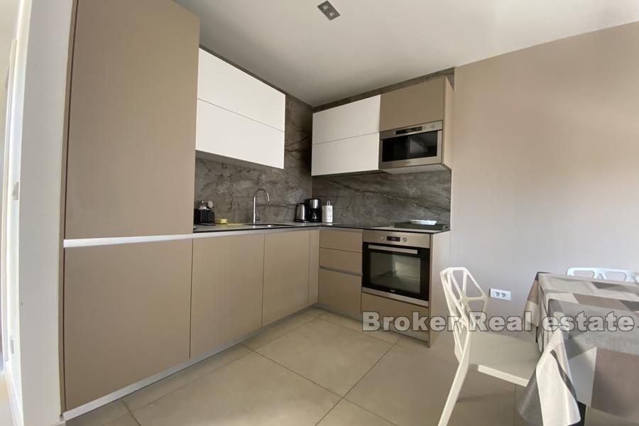 Île de Ciovo - Maison spacieuse avec piscine