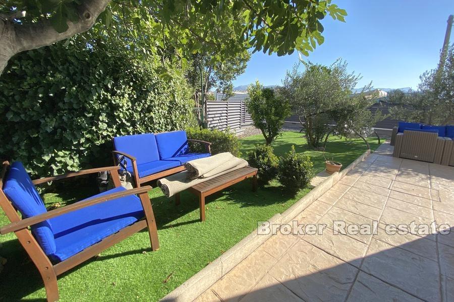 Split - House with a pool and sea view