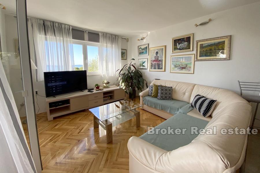 Split - Hus med pool och havsutsikt