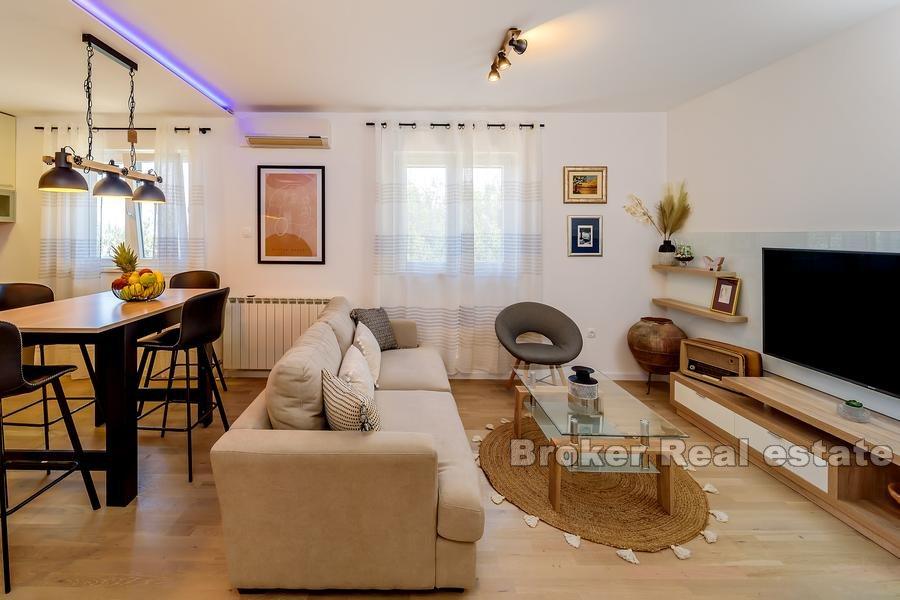 Split - House with a pool and sea view